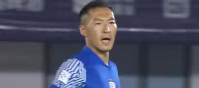 最终申花在, 的比分虽然, 但暴露的问 最终申花在, 的比分虽然, 但暴露的问