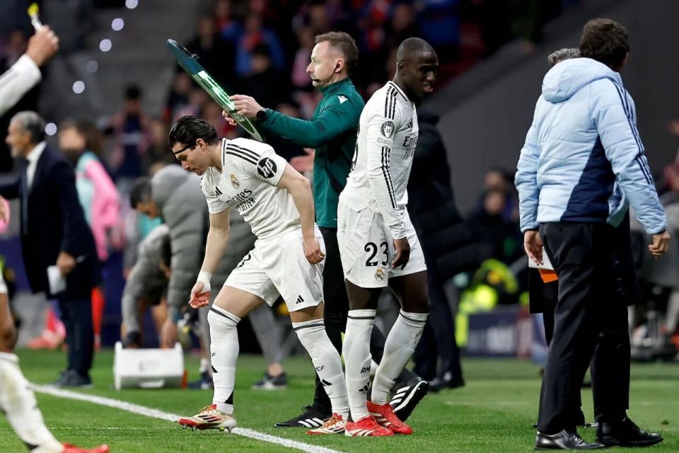 方通告, 皇马仍未确